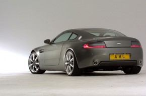 Vantage AMV8 - Aston Martin