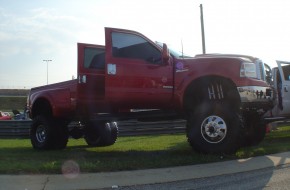 Pictures of Monster Trucks and Autos at Nopi Nationals 2006