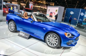 124 Spider at 2016 Chicago Auto Show