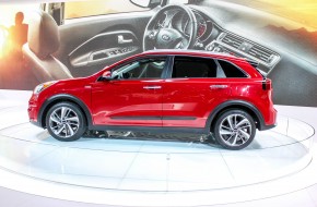 KIA Niro at 2016 Chicago Auto Show