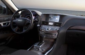 2011 Infiniti M