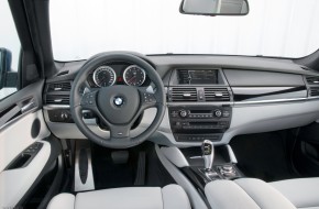 2010 BMW X5 M