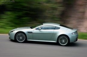 2010 Aston Martin V12 Vantage