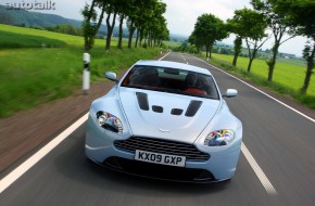 2010 Aston Martin V12 Vantage