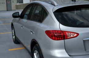 2010 Infiniti EX35 Review