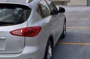 2010 Infiniti EX35 Review