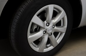 2012 Nissan Versa Tires