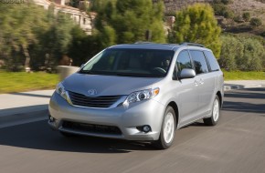 2011 Toyota Sienna XLE