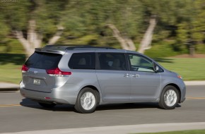 2011 Toyota Sienna XLE