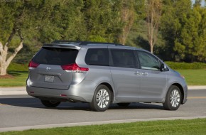 2011 Toyota Sienna XLE