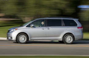 2011 Toyota Sienna XLE