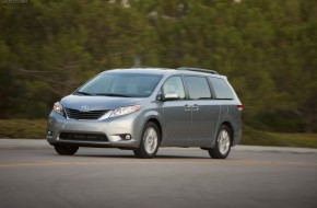 2011 Toyota Sienna XLE