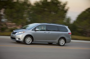 2011 Toyota Sienna XLE