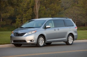 2011 Toyota Sienna XLE