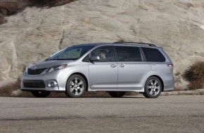 2011 Toyota Sienna SE