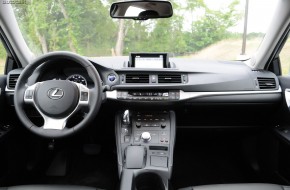 2011 Lexus CT200h Review