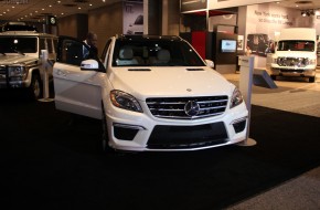 Mercedes-Benz Booth NYIAS 2012