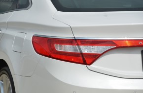 2012 Hyundai Azera Review