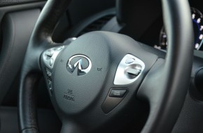 2012 Infiniti FX35 Review