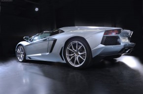 2013 Lamborghini Aventador Roadster