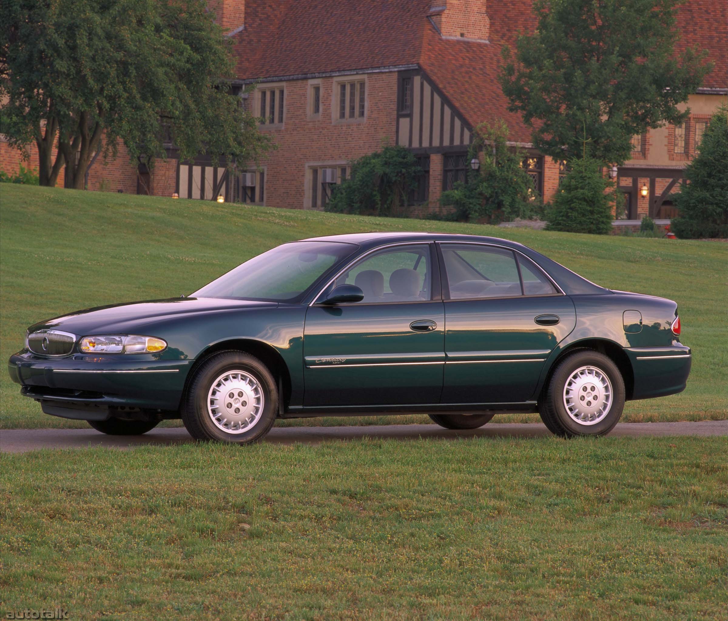 Автомобиль 2000. Buick Century 1997. Buick Century 2005. Buick Century 2001. Buick Century 2003.