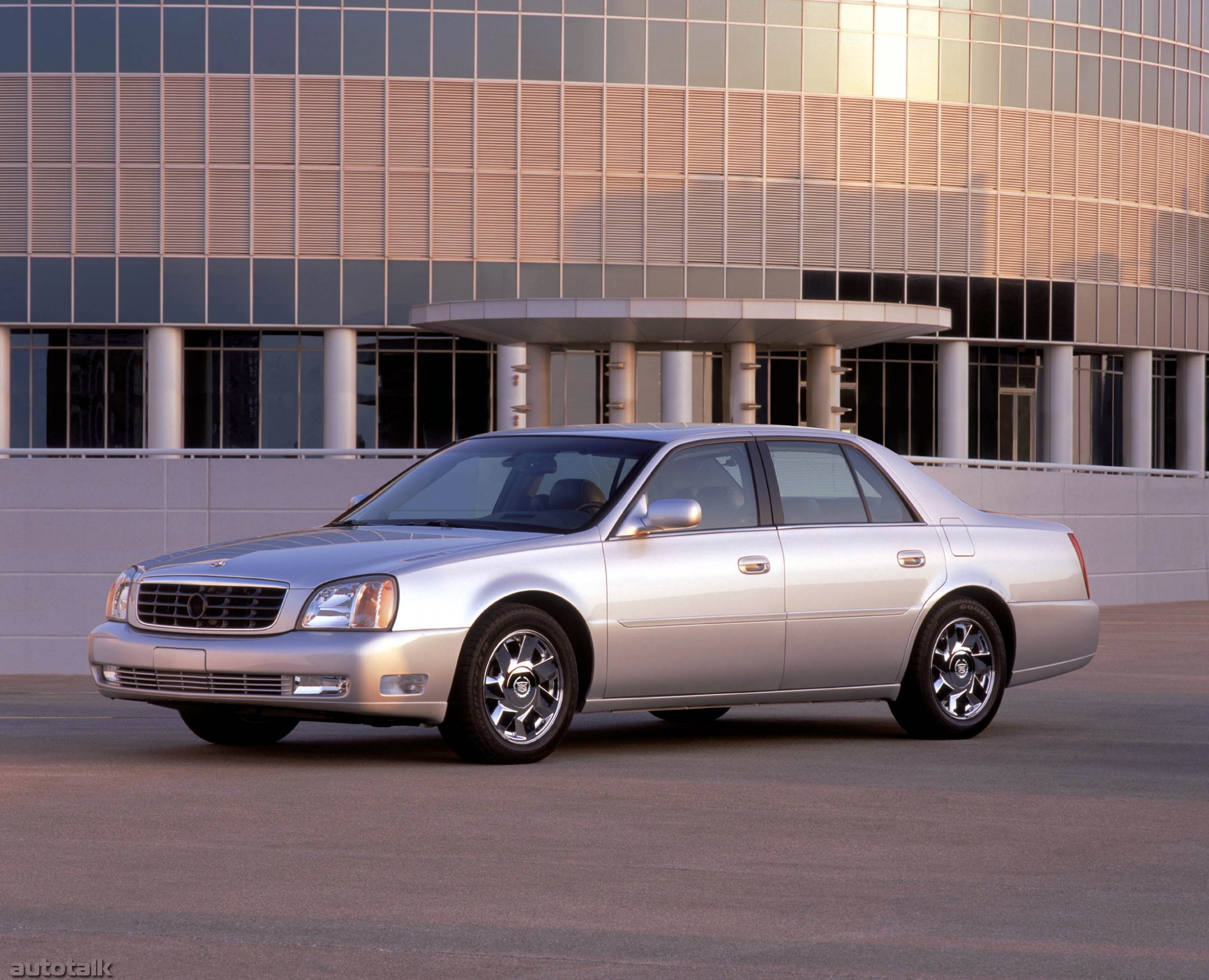 2002 new. Кадиллак Девиль 2000. Кадиллак седан Девиль 2003. Cadillac седан 2000. Кадиллак седан 2002.