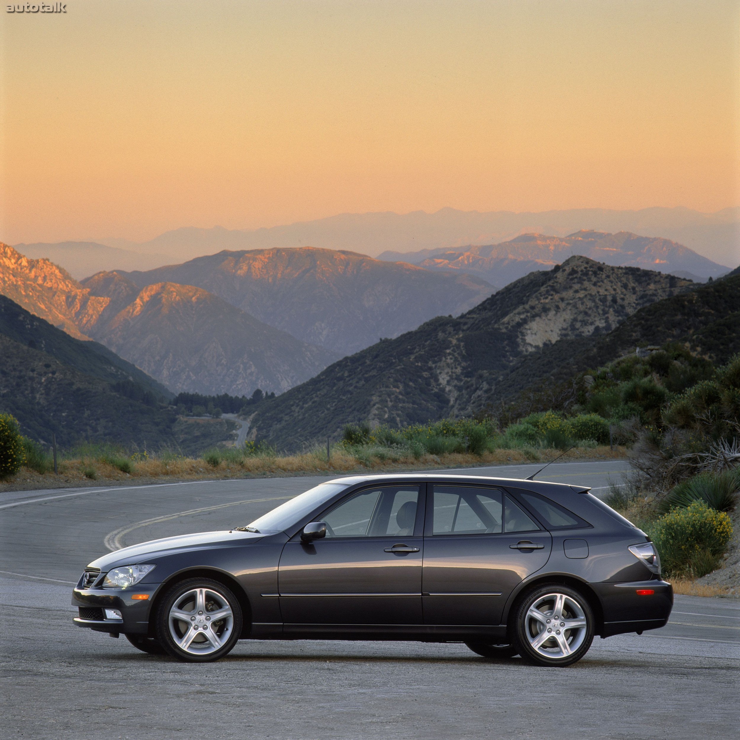 2002 Lexus IS 300