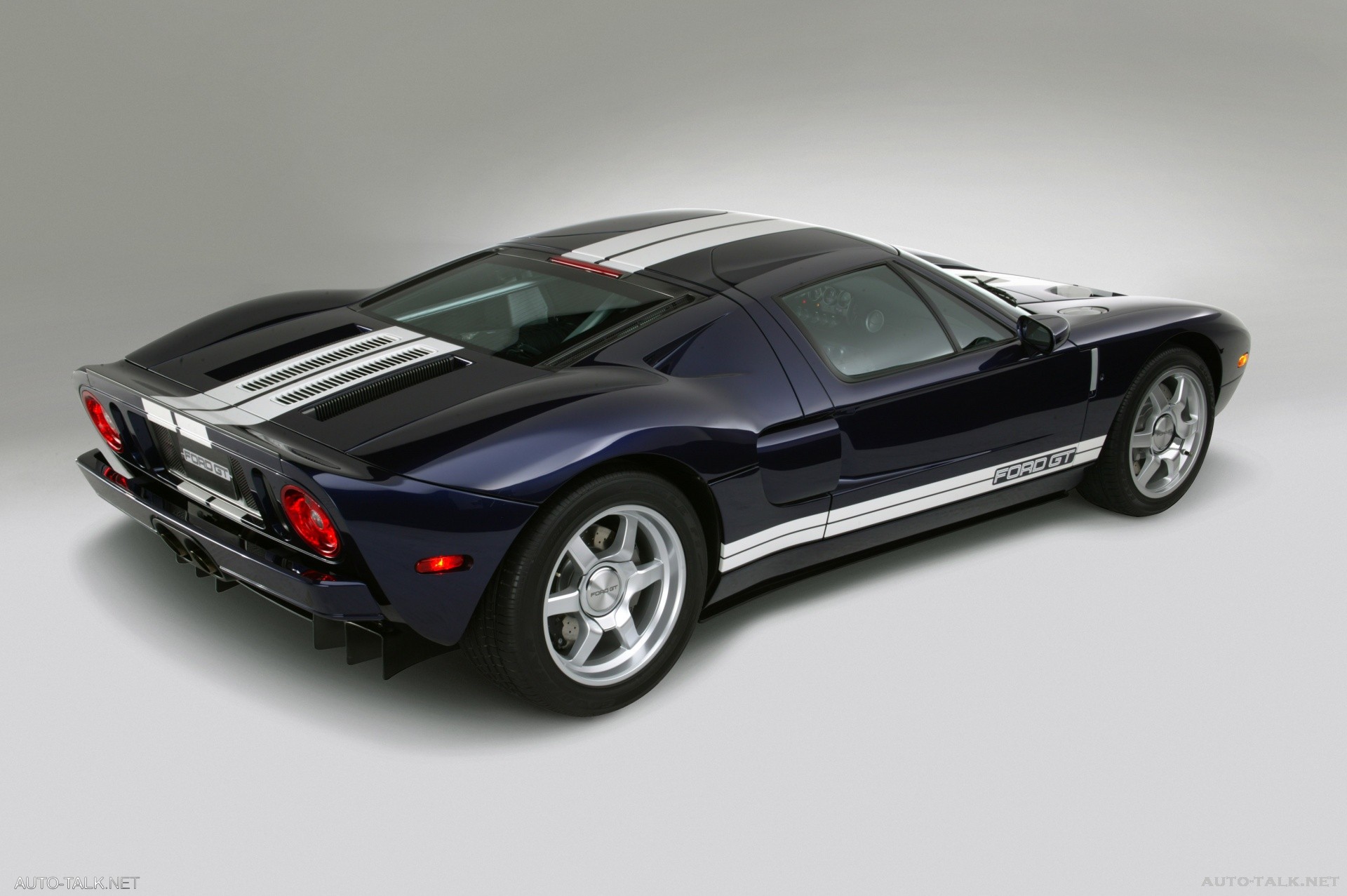 2005 Ford GT