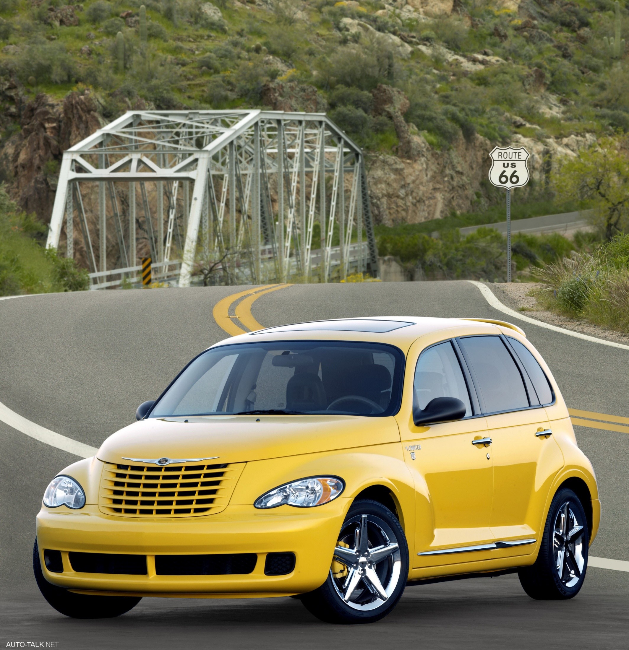 Автомобиль cruiser. Крайслер пт Крузер. Машина Chrysler pt Cruiser. Dodge pt Cruiser.