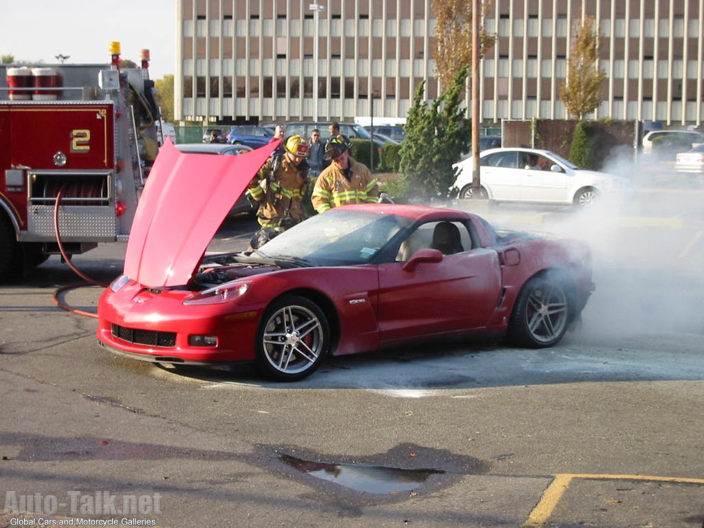 2006 Corvette Z06 Caught On Fire