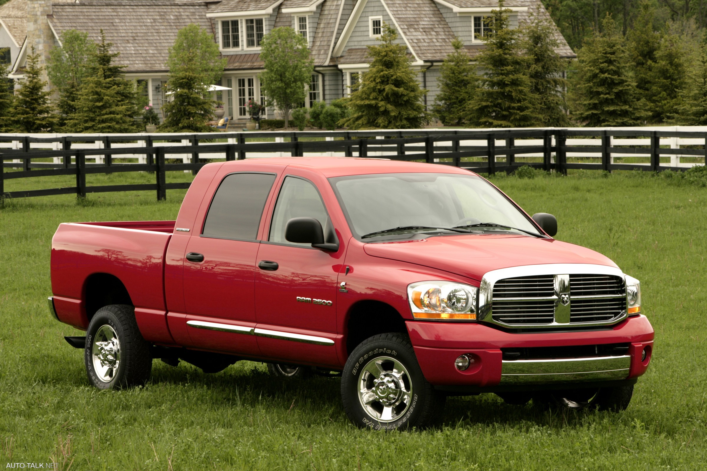 Dodge Ram 3500 Heavy Duty Mega Cab