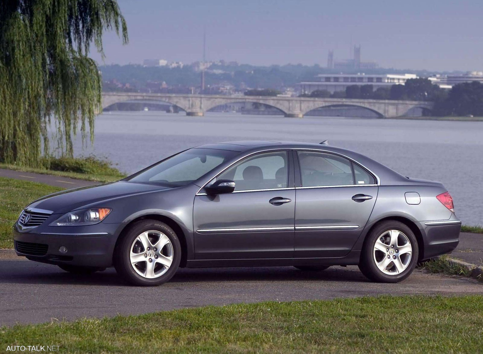 2007 Acura RL