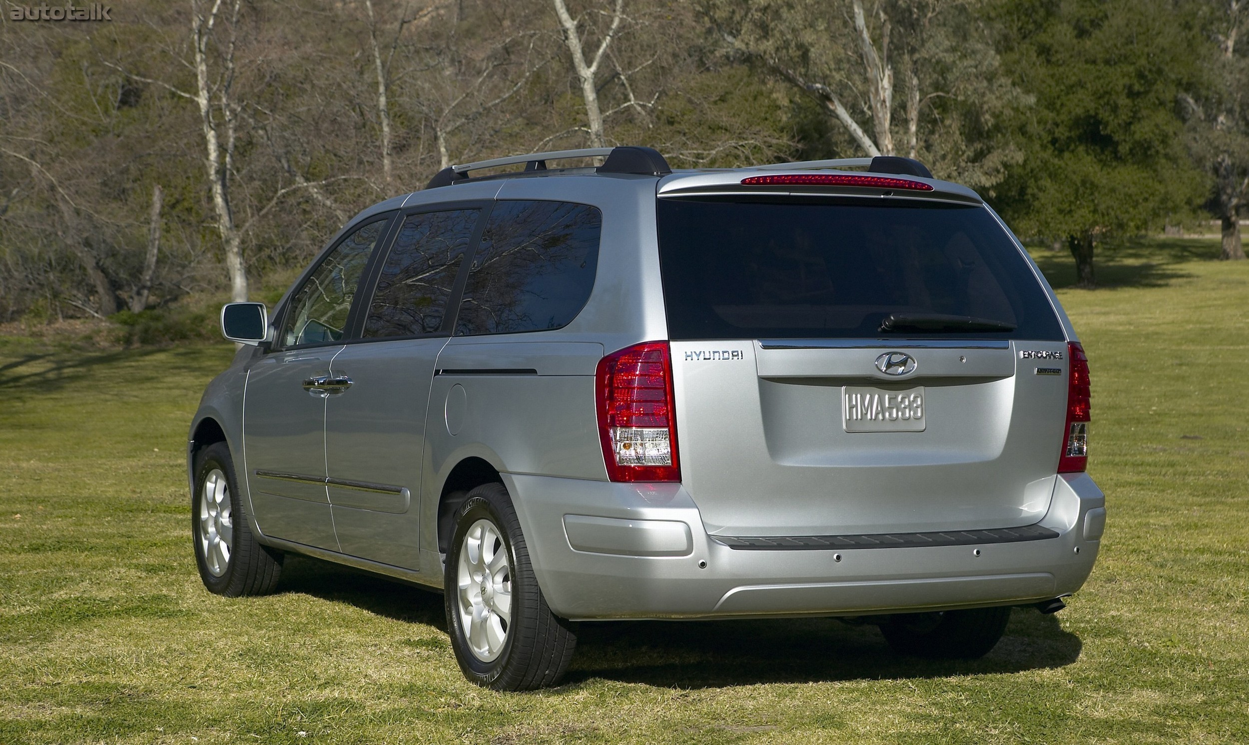 2007 Hyundai Entourage