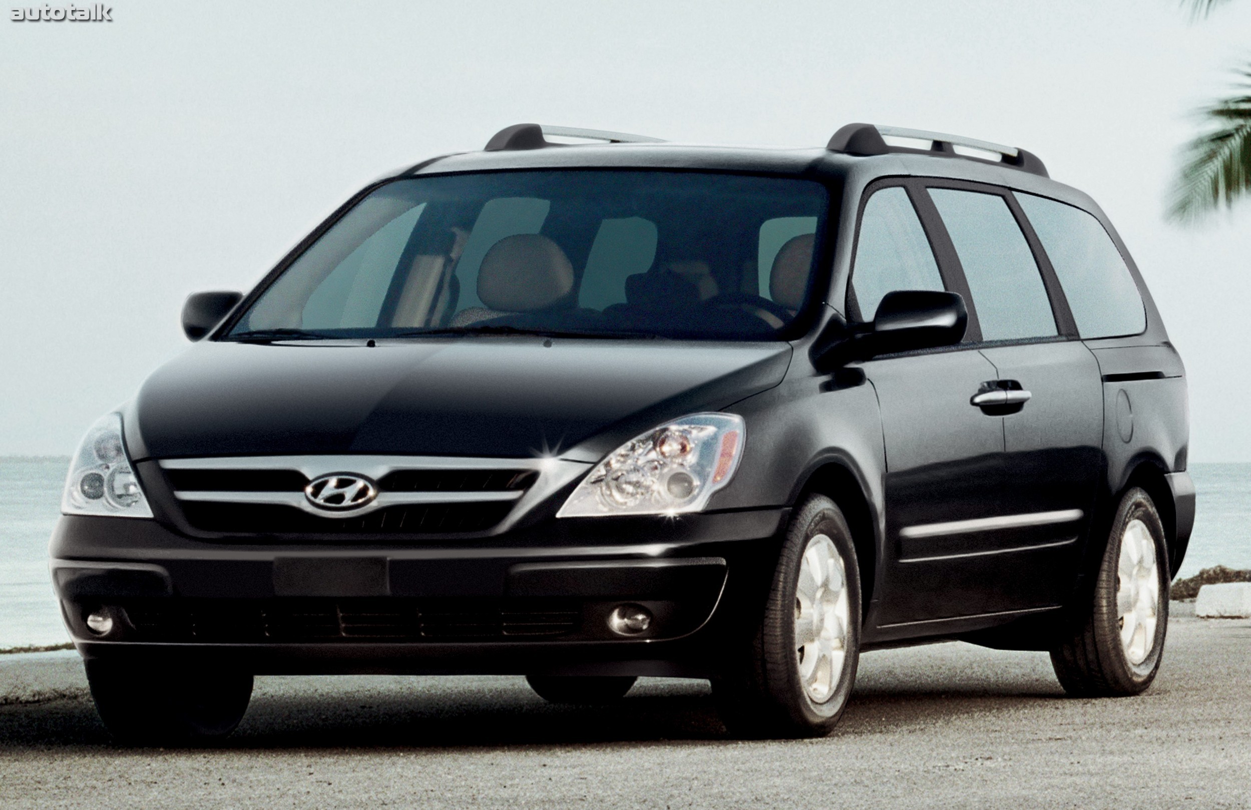 2007 Hyundai Entourage