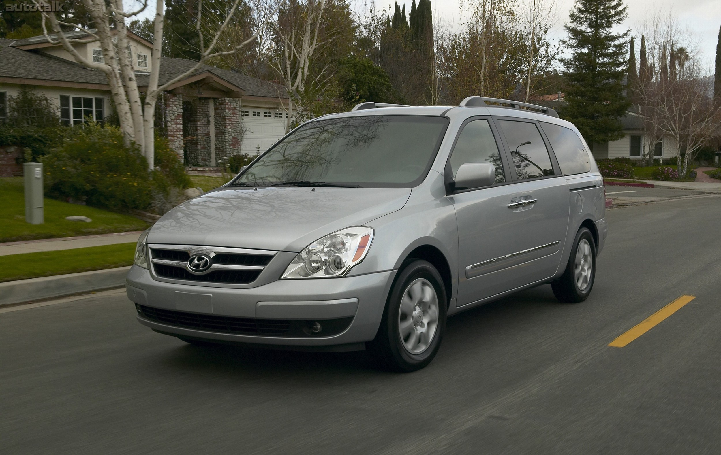 2007 Hyundai Entourage