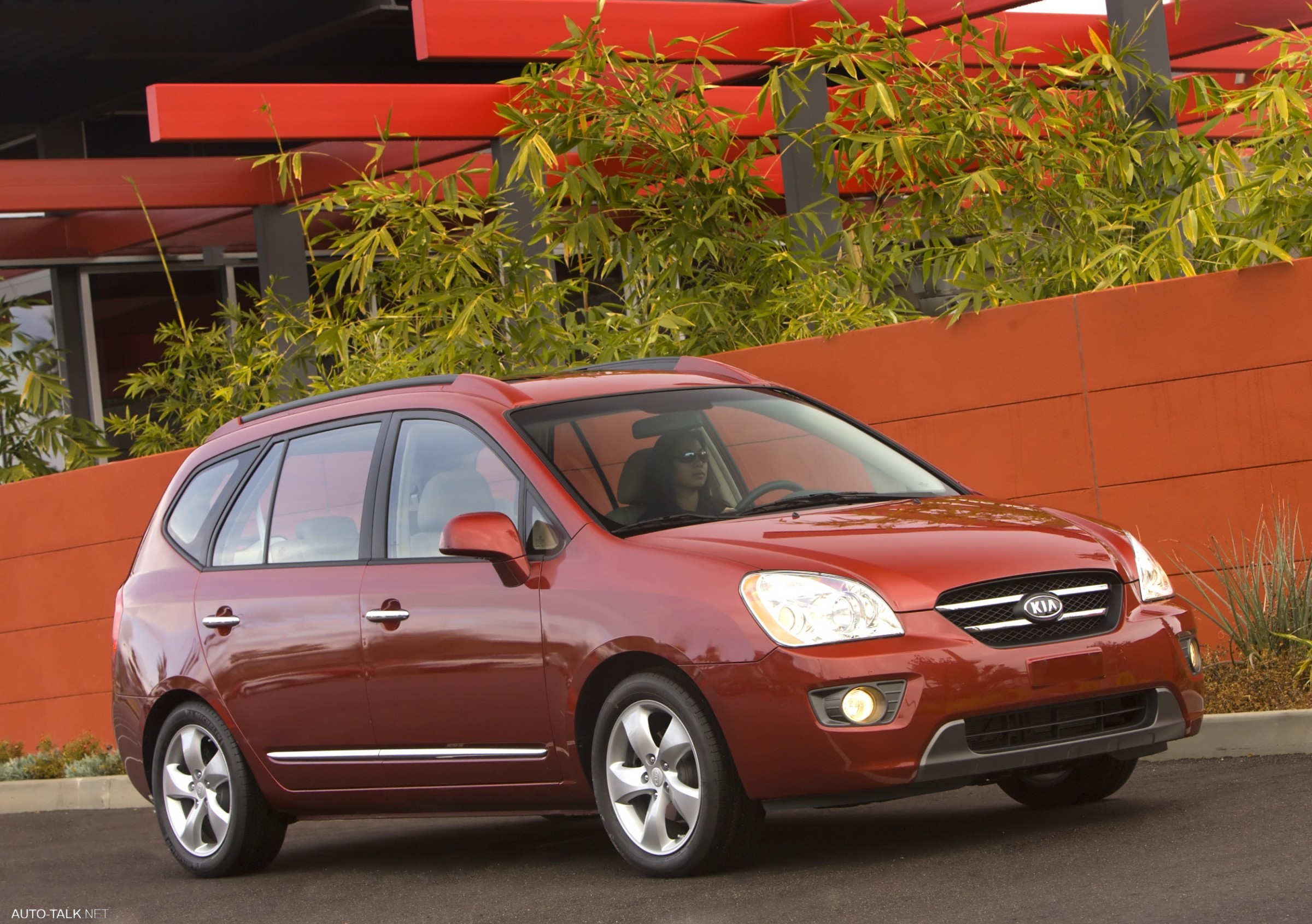 2007 Kia Rondo