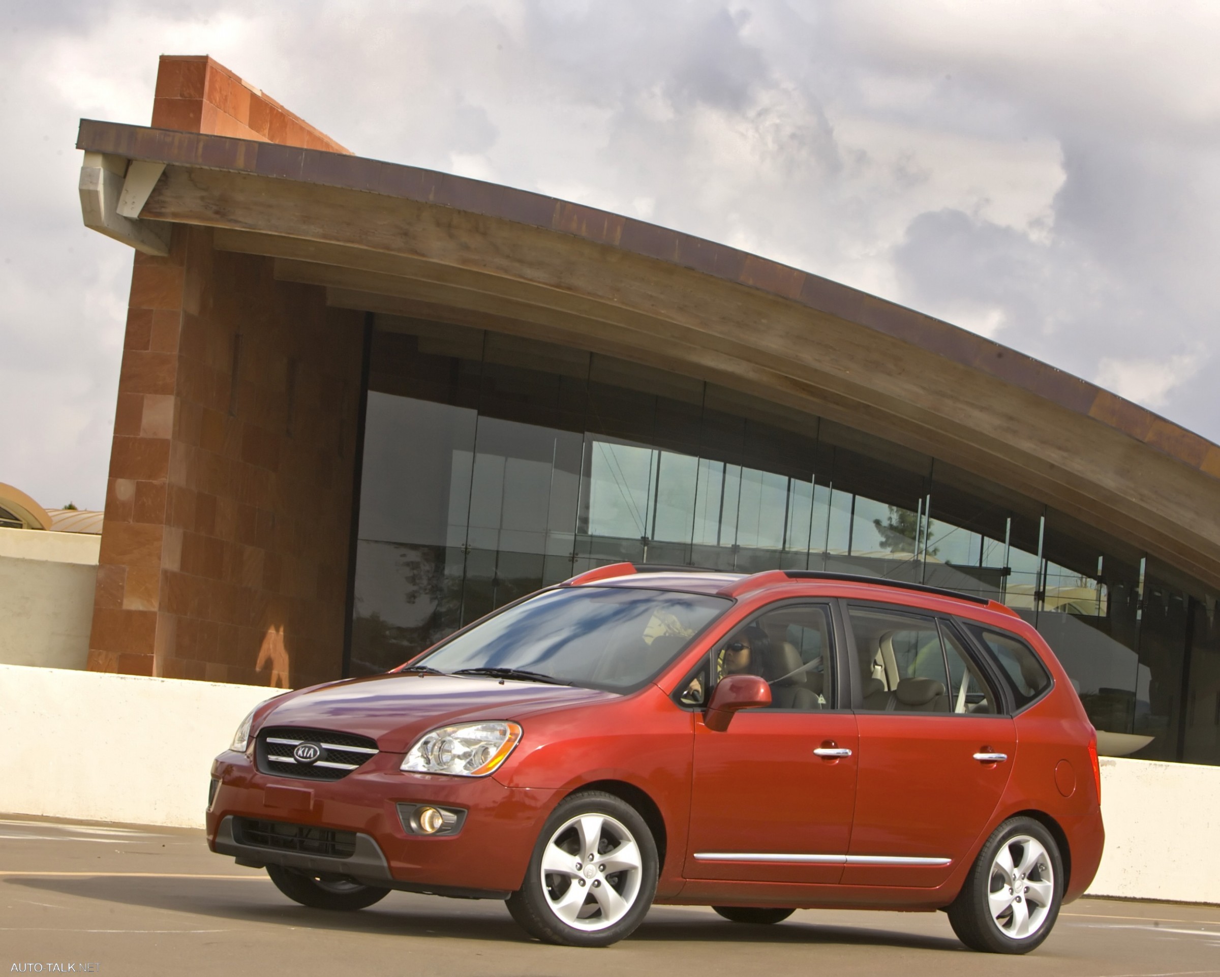 2007 Kia Rondo