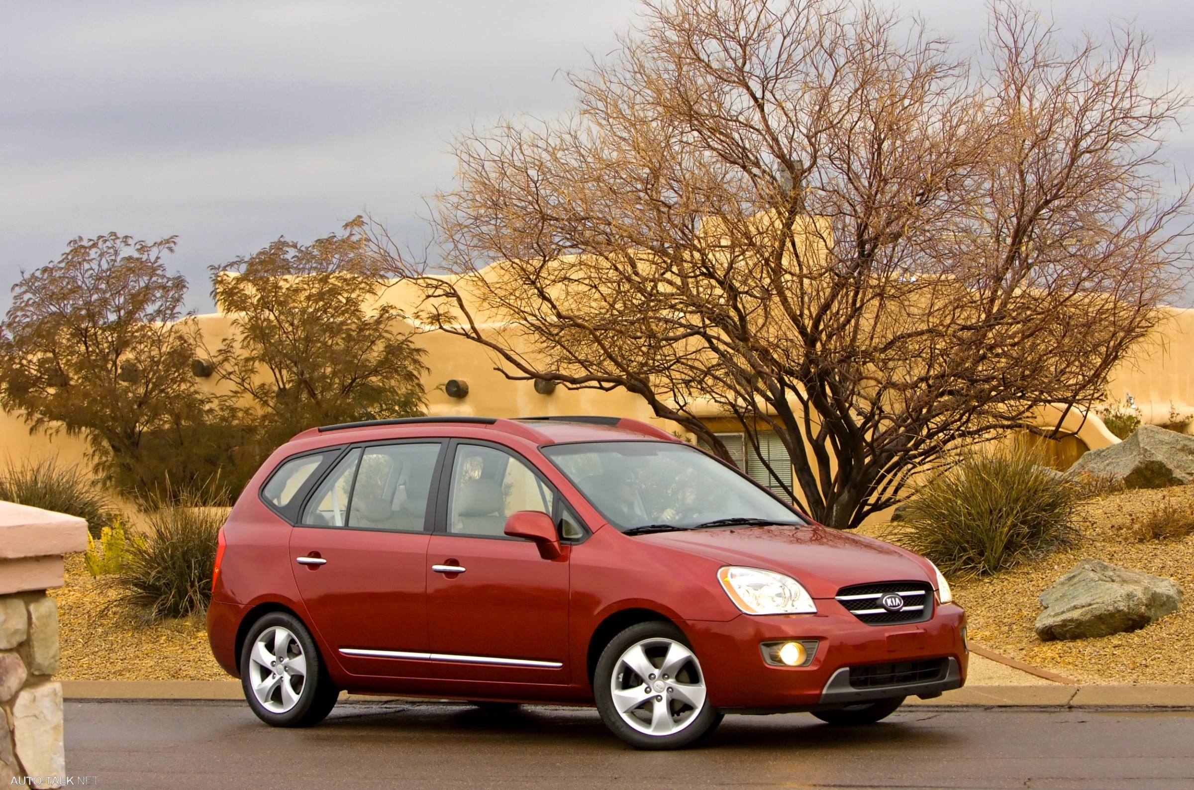 2007 Kia Rondo