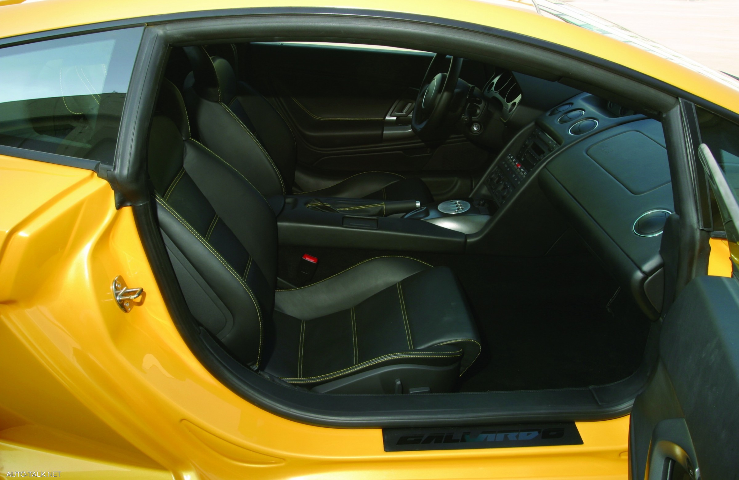 Lamborghini Gallardo 2003 e