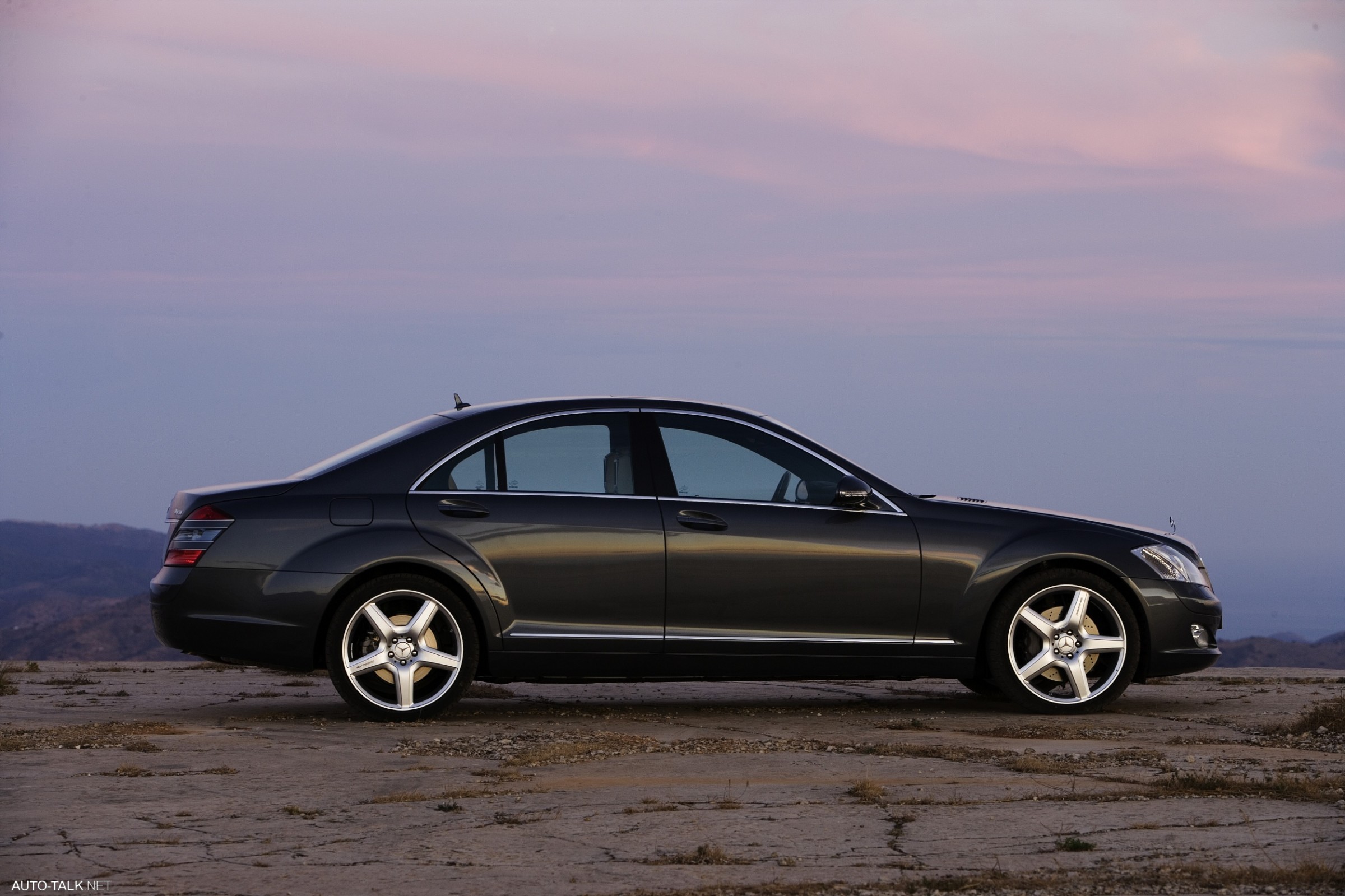 2007 Mercedes-Benz S-Class