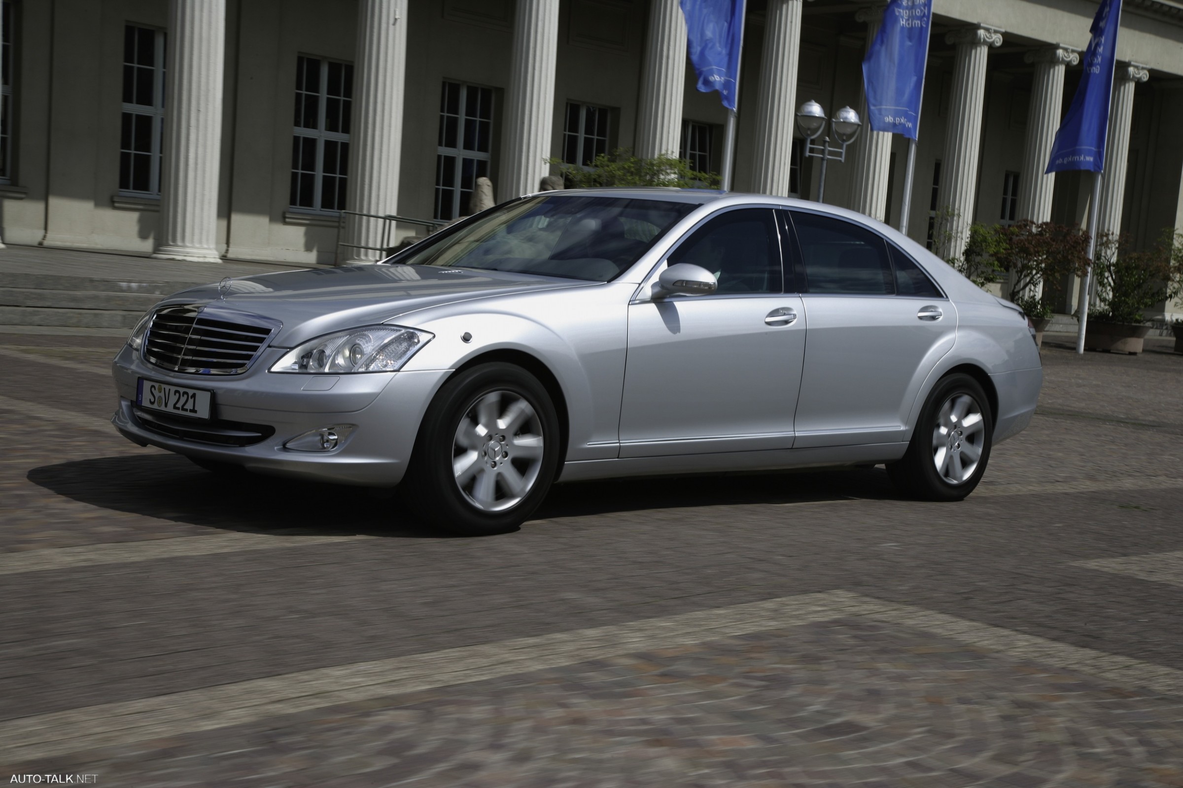 2007 Mercedes-Benz S-Class