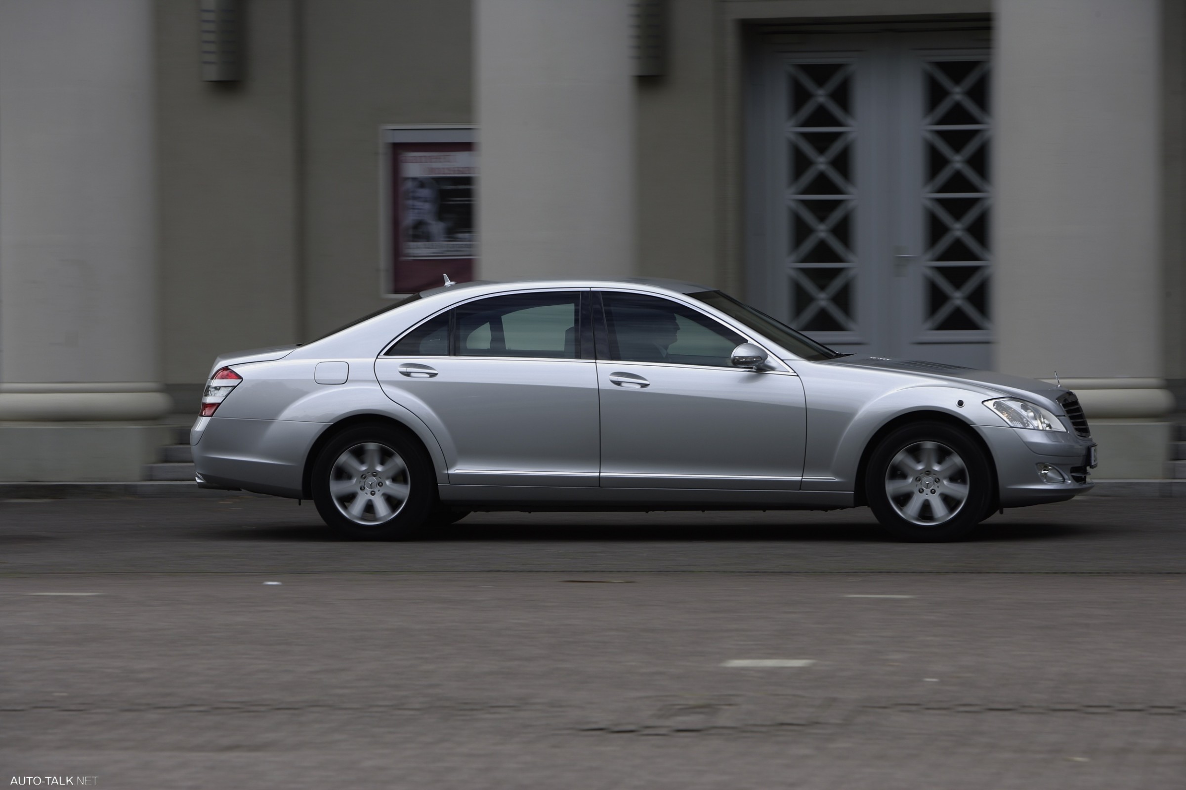 2007 Mercedes-Benz S-Class