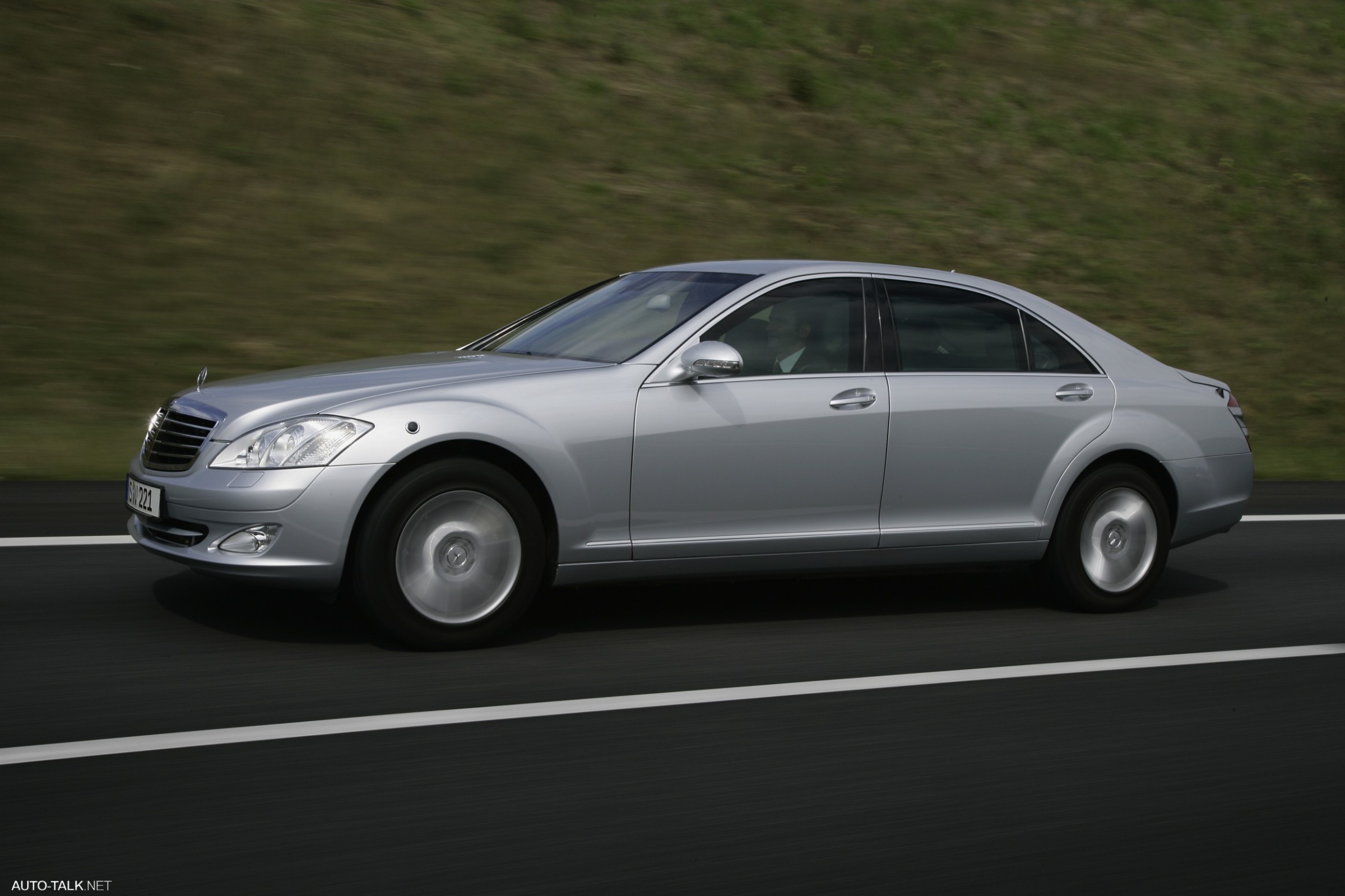 2007 Mercedes-Benz S-Class