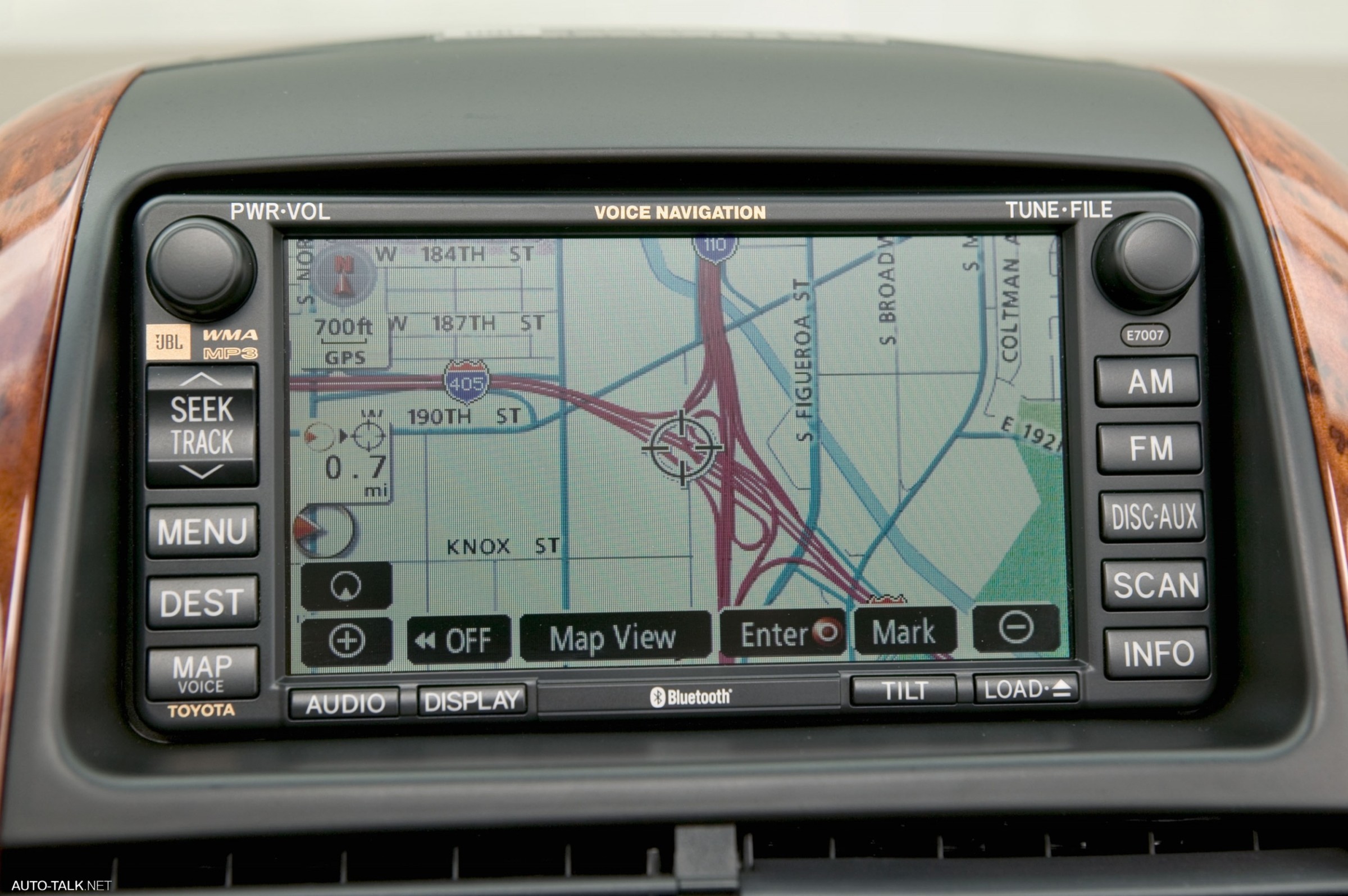Track menu. Магнитола Тойота Сиенна 2008. Voice navigation. Voice navigation is200. AUTOZENCAR navigation.