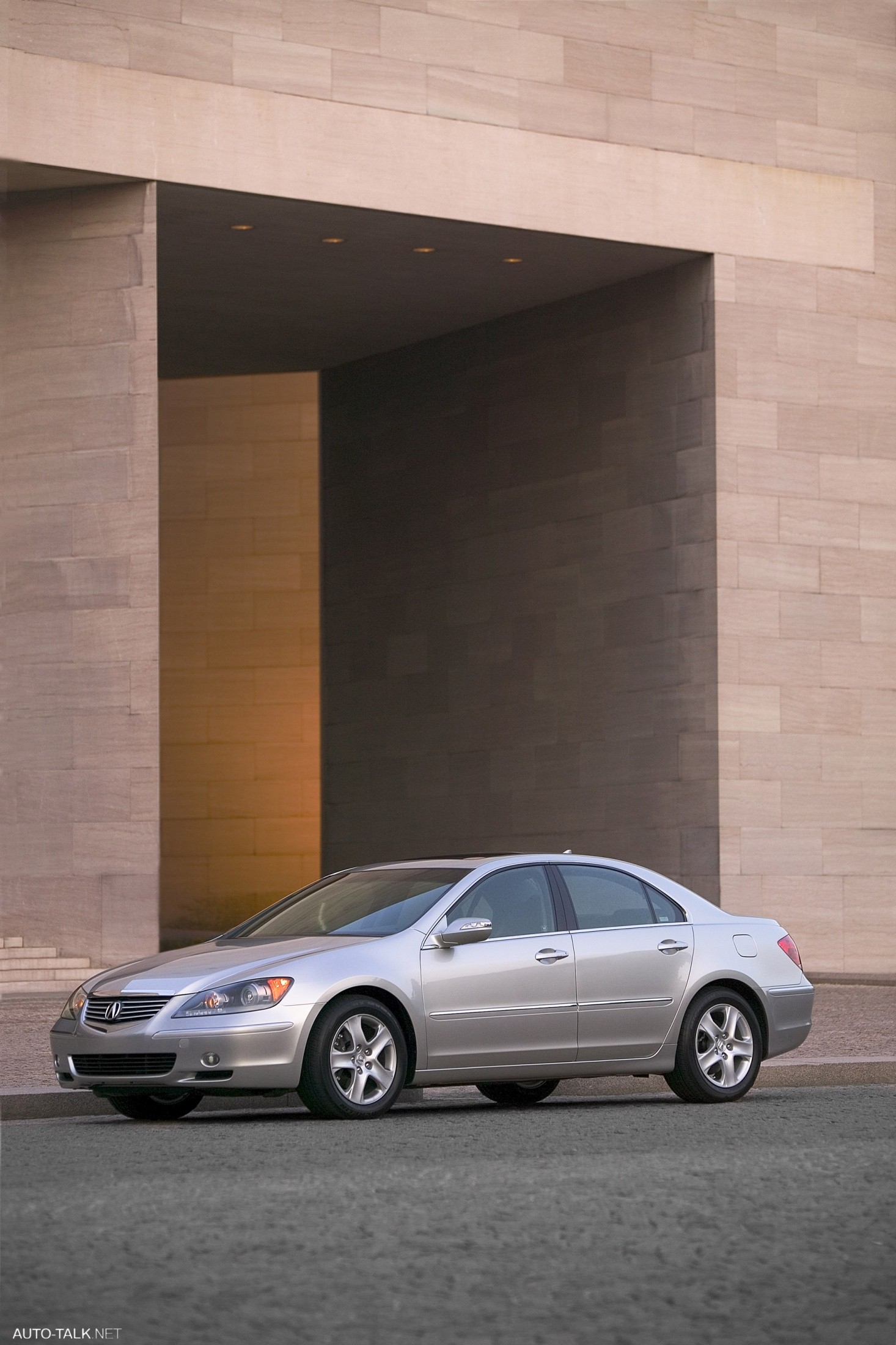 2008 Acura RL