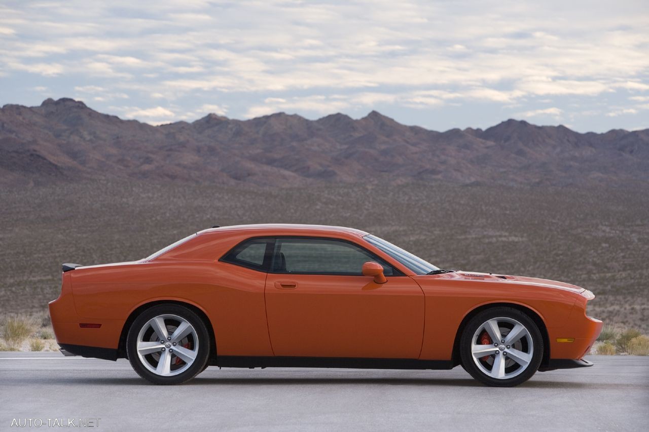 2008 Dodge Challenger SRT8