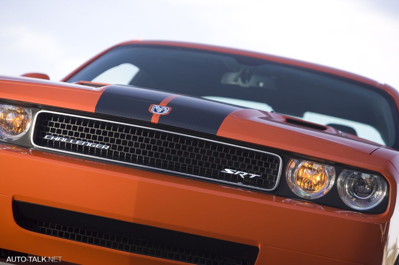 2008 Dodge Challenger SRT8