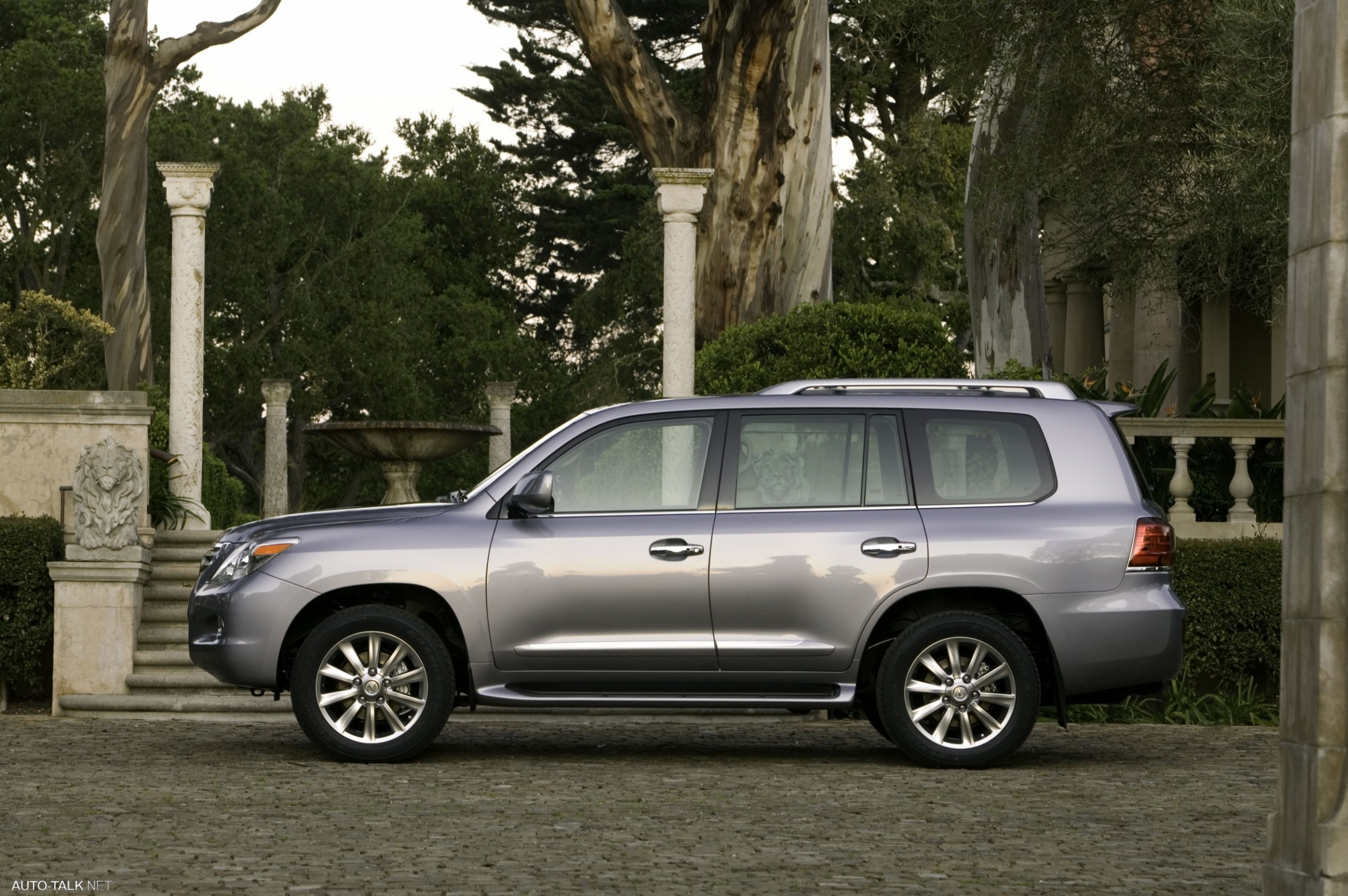 2008 Lexus LX570