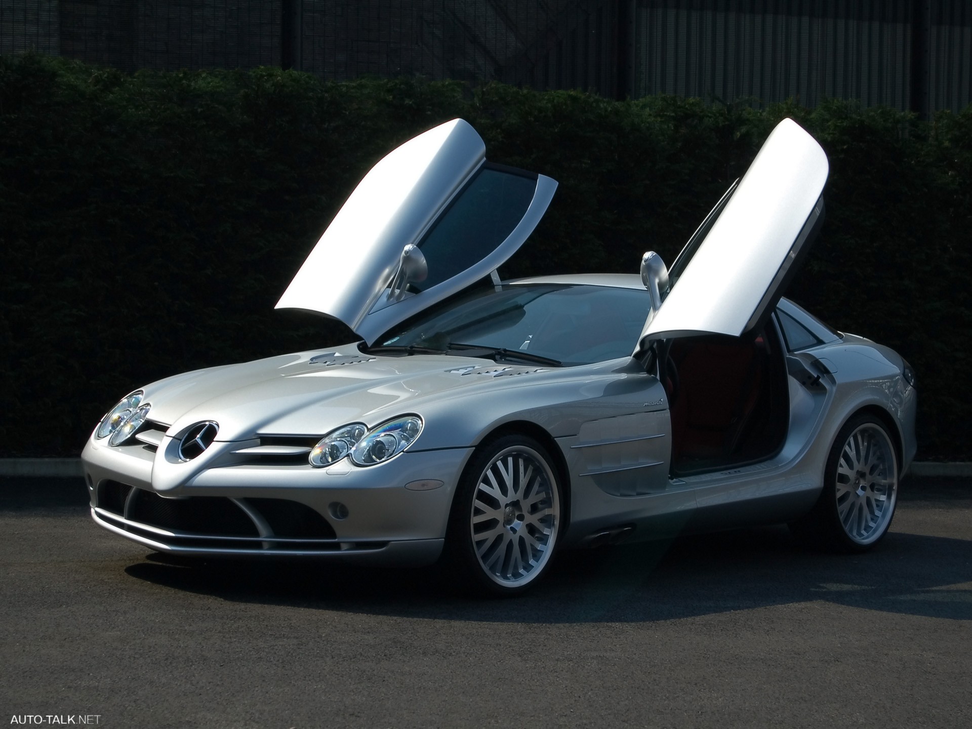 2008 Project Kahn Mercedes-Benz SLR