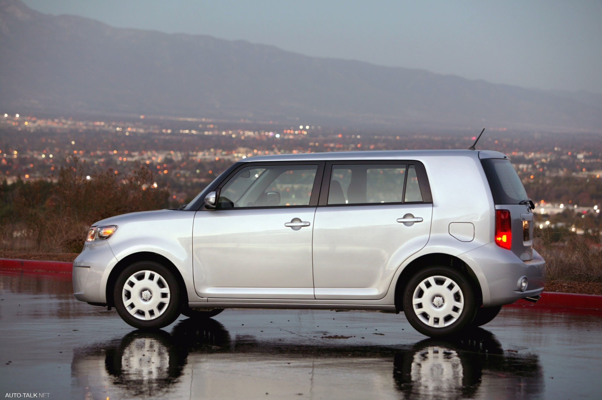 2008 Scion xB